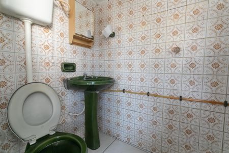 Casa à venda com 54m², 3 quartos e 2 vagas Casa à venda com 54m², 3 quartos e 2 vagasBanheiro