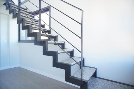 Apartamento à venda com 175m², 3 quartos e 2 vagasEscada - Acesso Segundo Piso