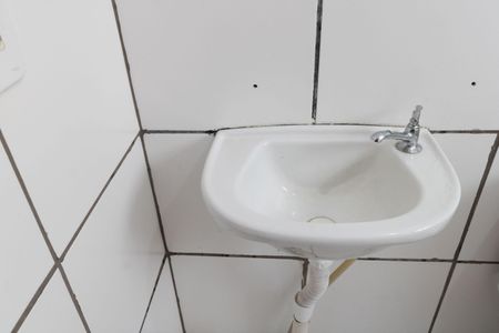 Casa para alugar com 44m², 2 quartos e sem vagaBanheiro