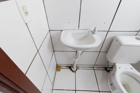 Casa para alugar com 44m², 2 quartos e sem vagaBanheiro