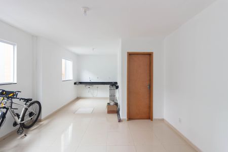 Apartamento para alugar com 45m², 2 quartos e sem vaga Apartamento para alugar com 45m², 2 quartos e sem vagaÁrea comum - Salão de festas