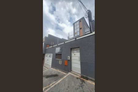 Apartamento para alugar com 45m², 2 quartos e sem vaga Apartamento para alugar com 45m², 2 quartos e sem vagaFachada