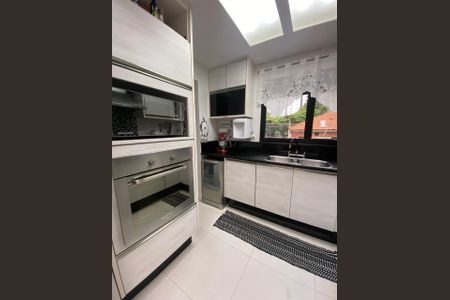 Apartamento à venda com 100m², 3 quartos e 2 vagasCozinha