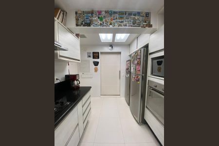 Apartamento à venda com 100m², 3 quartos e 2 vagasCozinha