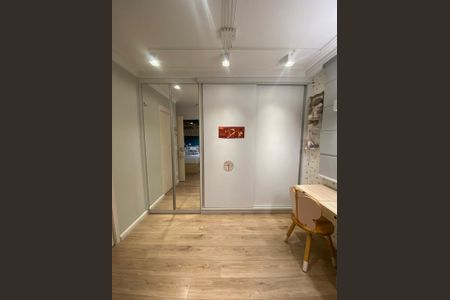 Apartamento à venda com 100m², 3 quartos e 2 vagasQuarto 2 - Armários