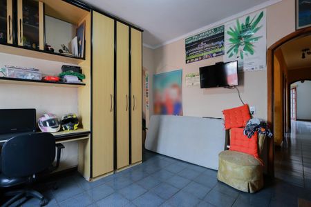 Casa à venda com 320m², 4 quartos e 2 vagasSuíte 1