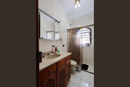 Casa à venda com 320m², 4 quartos e 2 vagasBanheiro da Suíte 2