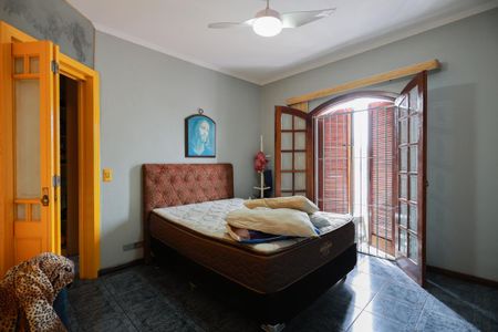 Casa à venda com 320m², 4 quartos e 2 vagasSuíte 2