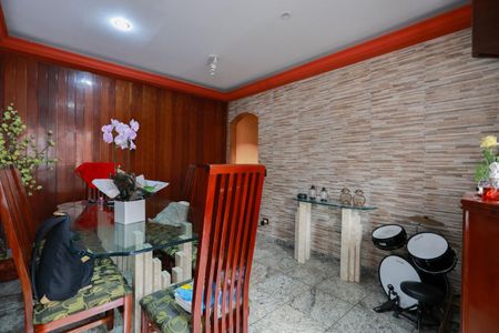 Casa à venda com 320m², 4 quartos e 2 vagasSala de jantar