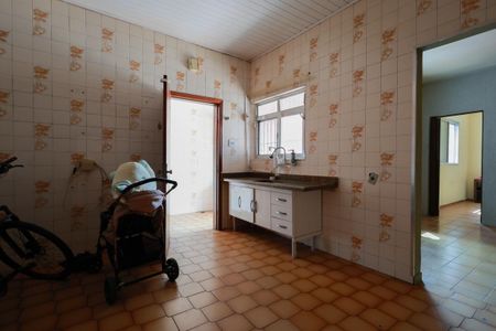 Casa à venda com 320m², 4 quartos e 2 vagasEdícula - Cozinha