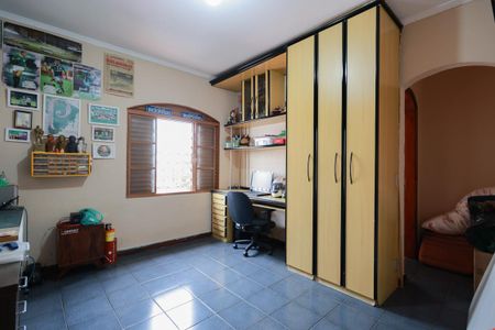 Casa à venda com 320m², 4 quartos e 2 vagasSuíte 1