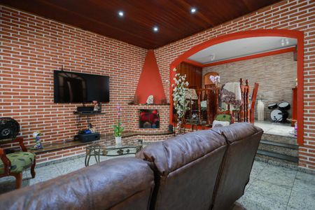 Casa à venda com 320m², 4 quartos e 2 vagasSala de estar