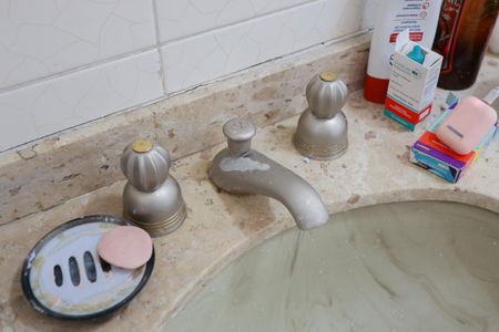 Casa à venda com 320m², 4 quartos e 2 vagasBanheiro da Suíte 2