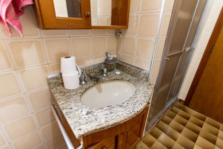 Casa à venda com 209m², 4 quartos e 1 vagaBanheiro