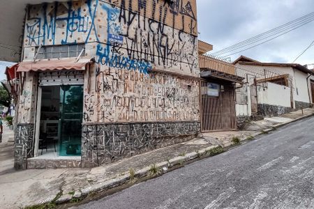 Casa à venda com 209m², 4 quartos e 1 vagaFachada