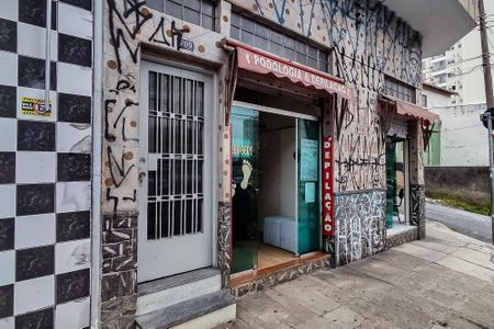 Casa à venda com 209m², 4 quartos e 1 vagaFachada