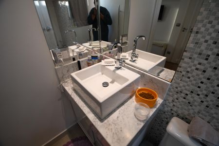 Casa de condomínio para alugar com 100m², 2 quartos e 2 vagasBanheiro 1