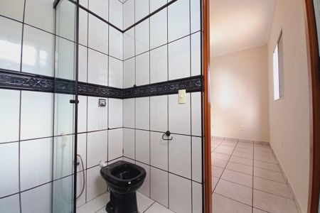 Casa para alugar com 200m², 3 quartos e 2 vagas Casa para alugar com 200m², 3 quartos e 2 vagasBanheiro da Suíte