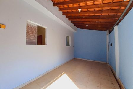 Casa para alugar com 200m², 3 quartos e 2 vagas Casa para alugar com 200m², 3 quartos e 2 vagasGaragem