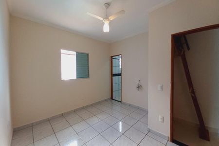 Casa para alugar com 200m², 3 quartos e 2 vagas Casa para alugar com 200m², 3 quartos e 2 vagasSuíte