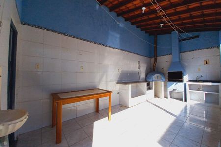Casa para alugar com 200m², 3 quartos e 2 vagas Casa para alugar com 200m², 3 quartos e 2 vagasÁrea comum - Churrasqueira
