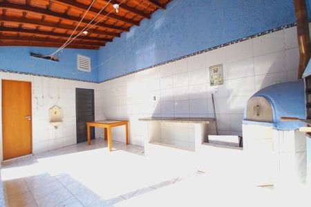 Casa para alugar com 200m², 3 quartos e 2 vagas Casa para alugar com 200m², 3 quartos e 2 vagasÁrea comum - Churrasqueira