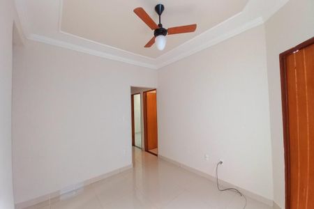 Casa para alugar com 200m², 3 quartos e 2 vagas Casa para alugar com 200m², 3 quartos e 2 vagasSala