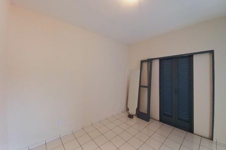 Casa para alugar com 200m², 3 quartos e 2 vagas Casa para alugar com 200m², 3 quartos e 2 vagasSótão - Quarto