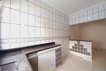 Casa para alugar com 200m², 3 quartos e 2 vagas Casa para alugar com 200m², 3 quartos e 2 vagasCozinha