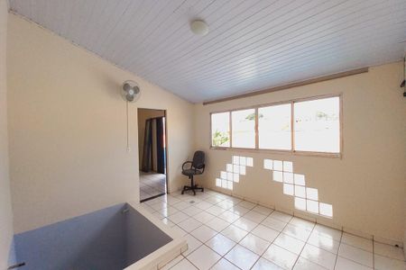 Casa para alugar com 200m², 3 quartos e 2 vagas Casa para alugar com 200m², 3 quartos e 2 vagasSótão - Sala
