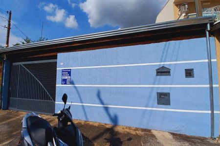 Casa para alugar com 200m², 3 quartos e 2 vagas Casa para alugar com 200m², 3 quartos e 2 vagasPlaca Instalada