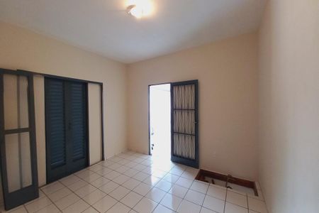 Casa para alugar com 200m², 3 quartos e 2 vagas Casa para alugar com 200m², 3 quartos e 2 vagasSótão - Quarto