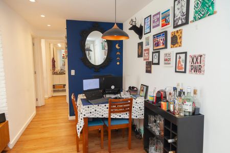 Apartamento à venda com 55m², 2 quartos e 1 vagaSala de Jantar