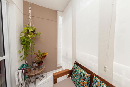 Apartamento à venda com 55m², 2 quartos e 1 vagaVaranda
