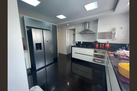 Apartamento à venda com 380m², 4 quartos e 5 vagasFoto 13