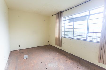 Casa à venda com 400m², 3 quartos e 4 vagasSala