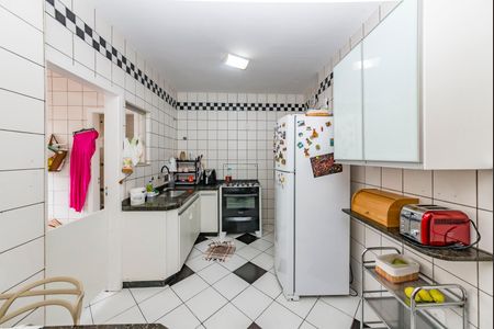 Apartamento para alugar com 230m², 4 quartos e 2 vagasCozinha