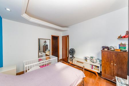 Apartamento para alugar com 230m², 4 quartos e 2 vagasSuíte 1