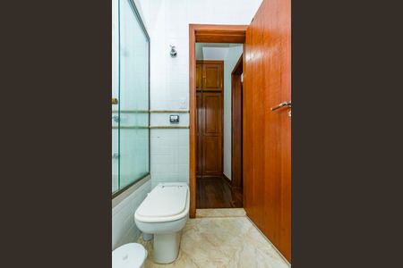 Apartamento para alugar com 230m², 4 quartos e 2 vagasBanheiro da Suíte 1