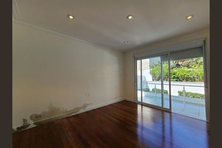 Casa à venda com 456m², 4 quartos e 6 vagas