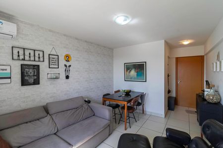 Apartamento à venda com 62m², 2 quartos e 1 vagaSala