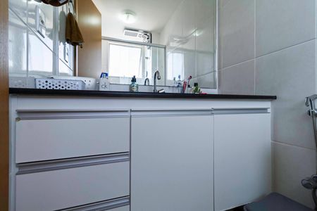 Apartamento à venda com 62m², 2 quartos e 1 vagaBanheiro da suíte