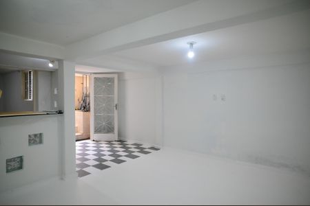 Casa à venda com 120m², 4 quartos e sem vagaEdícula