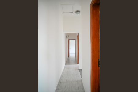 Casa à venda com 120m², 4 quartos e sem vagaCorredor