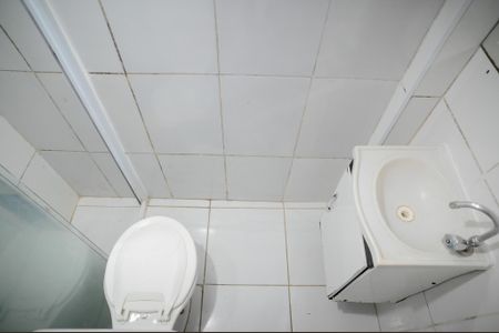 Casa à venda com 120m², 4 quartos e sem vagaBanheiro da Edícula