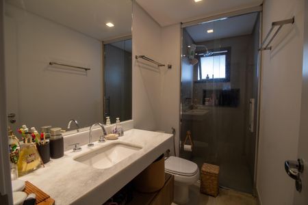 Apartamento à venda com 131m², 3 quartos e 2 vagasBanheiro da Suíte 3