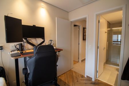 Apartamento à venda com 131m², 3 quartos e 2 vagasSuíte 2