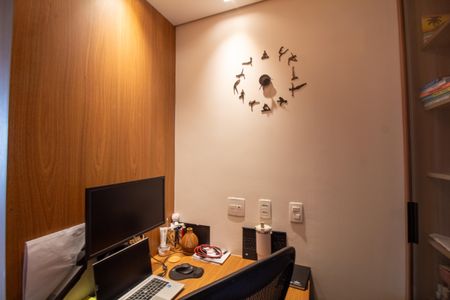 Apartamento à venda com 131m², 3 quartos e 2 vagasEscritório