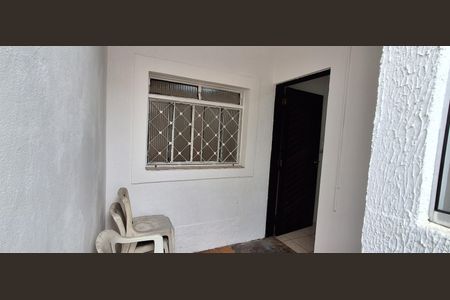 Casa à venda com 115m², 2 quartos e 1 vaga Casa à venda com 115m², 2 quartos e 1 vagaQuintal