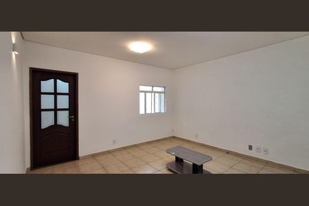 Casa à venda com 115m², 2 quartos e 1 vaga Casa à venda com 115m², 2 quartos e 1 vagaSala